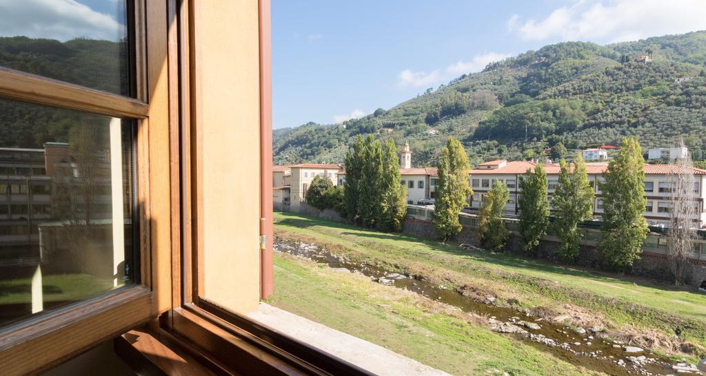 Palazzo Piazza Mazzini Hotel Pescia Exterior foto